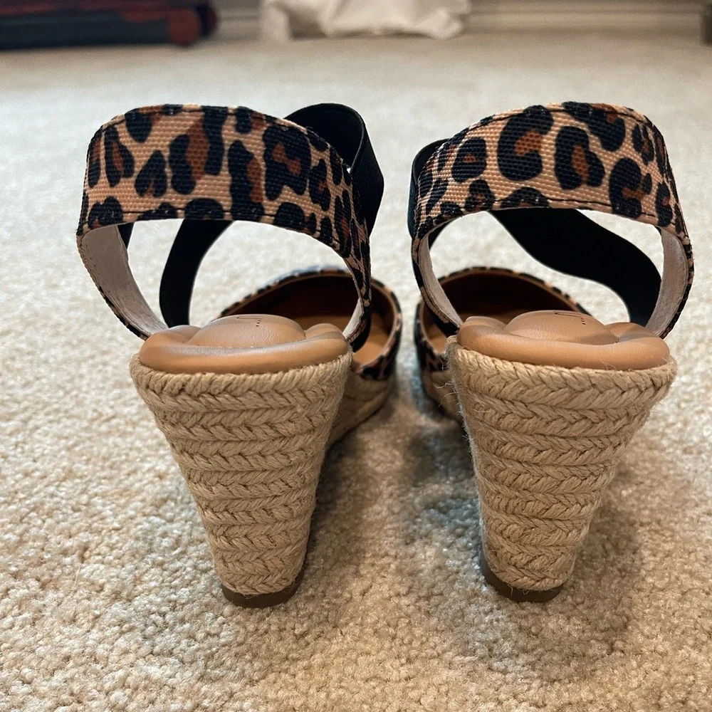 Me Too Leopard Print Wedges - Picture 6 of 8